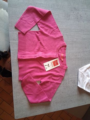 Boléro tissaia 6ans neuf avec etiquette