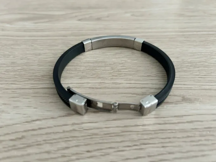 Bracelet Noir Neuf - photo numéro 4