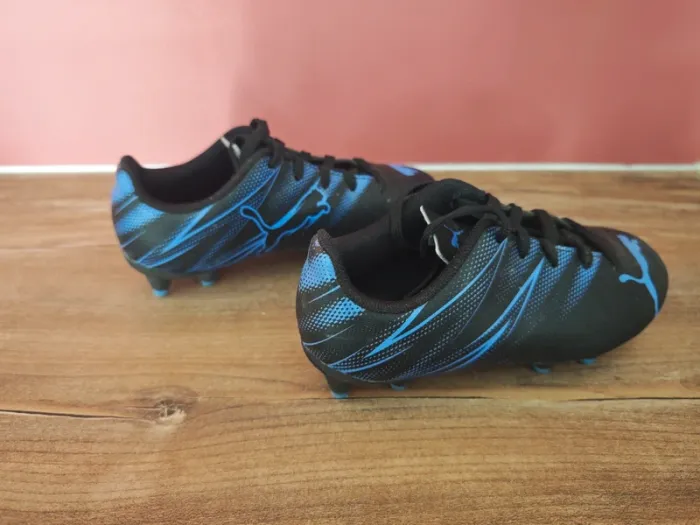 Chaussure foot T.28 - photo numéro 2