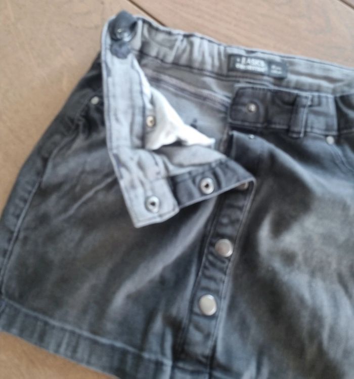 Mini jupe - photo numéro 3