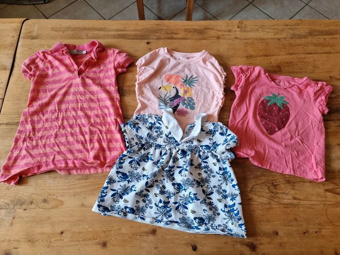 Lot de 3 tee shirt et 1 robe