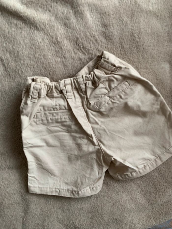 Short tex beige 36 mois - photo numéro 3
