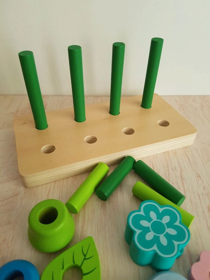 Jeu en bois pré printanier en fleurs - photo numéro 12