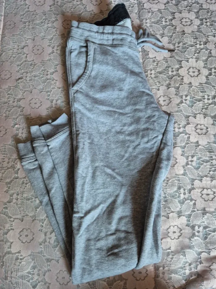 Jogging TS - photo numéro 3