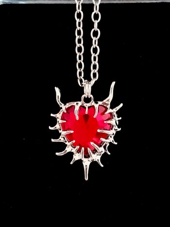 Chaîne + pendentif gothique