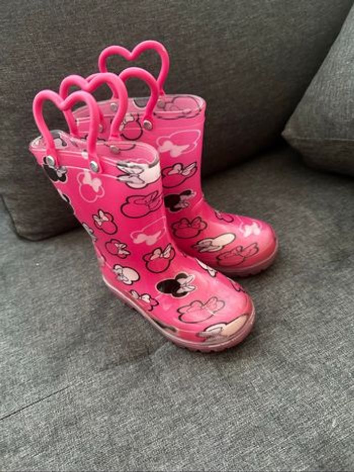 Chaussures petite fille Minnie taille 24 - photo numéro 2