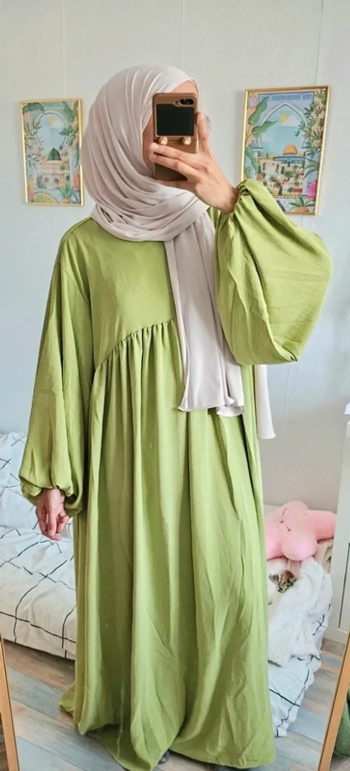 Robe verte pomme bouffante taille unique neuve - photo numéro 4