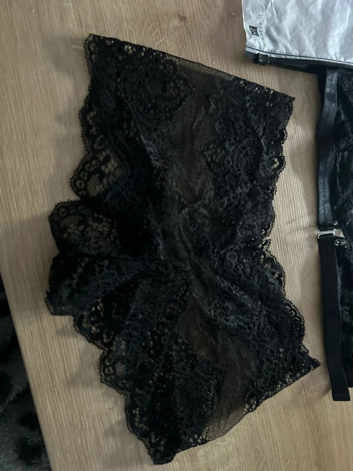 Ensemble sous vêtement dentelle NEUF - photo numéro 2