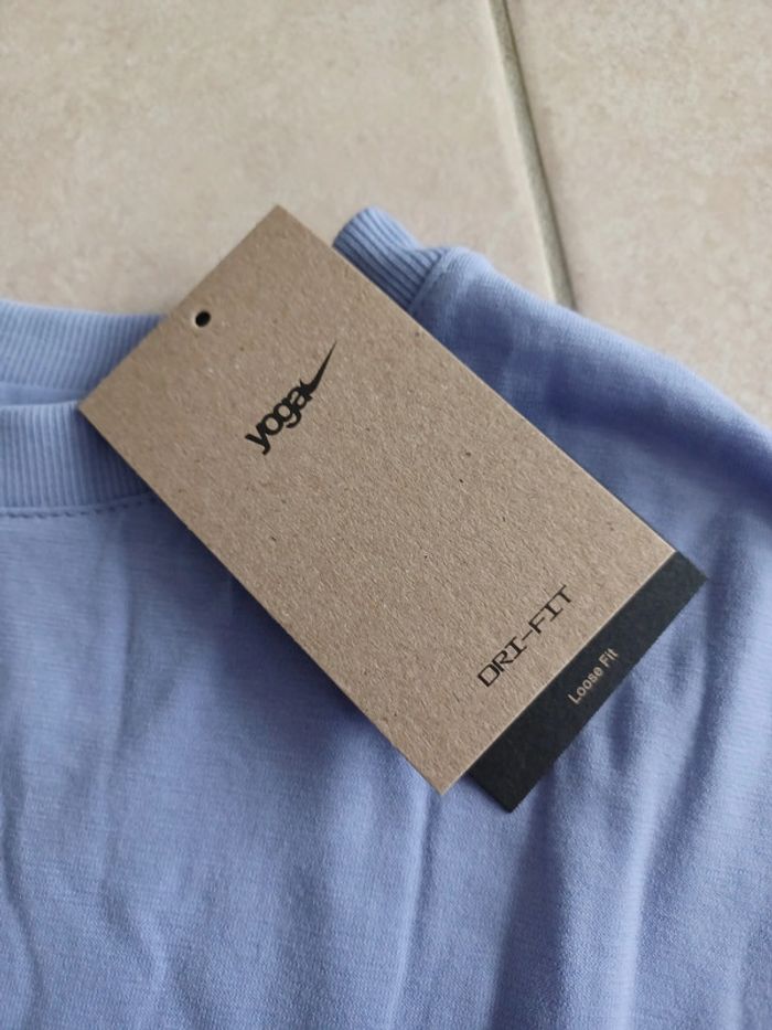 Tee-shirt épais manches longues de Yoga Nike neuf (prix ferme) - photo numéro 4
