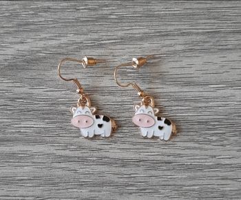 a vendre boucles d'oreilles.neuves emballees