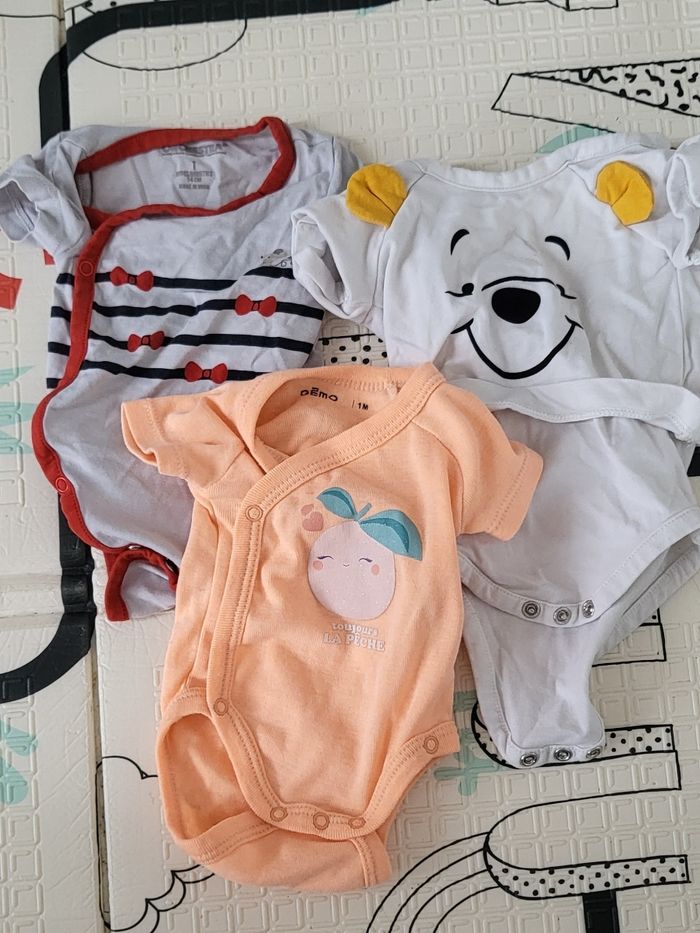 Lot vêtements 1 mois - photo numéro 6