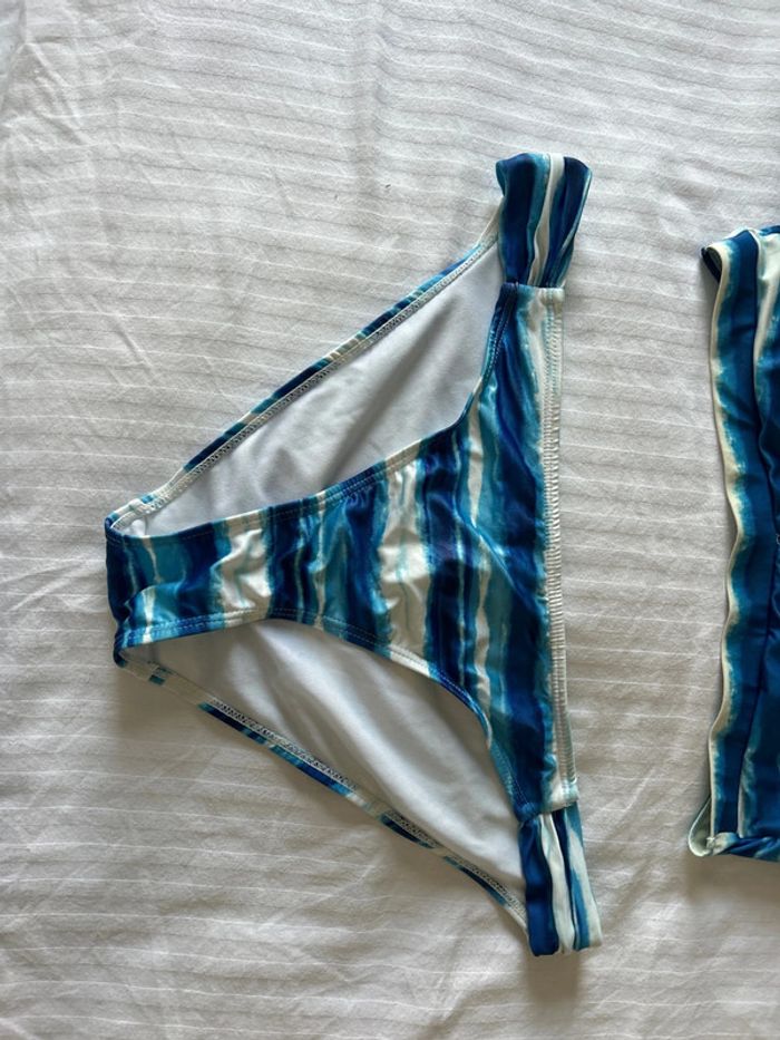 Bikini 42 - photo numéro 2