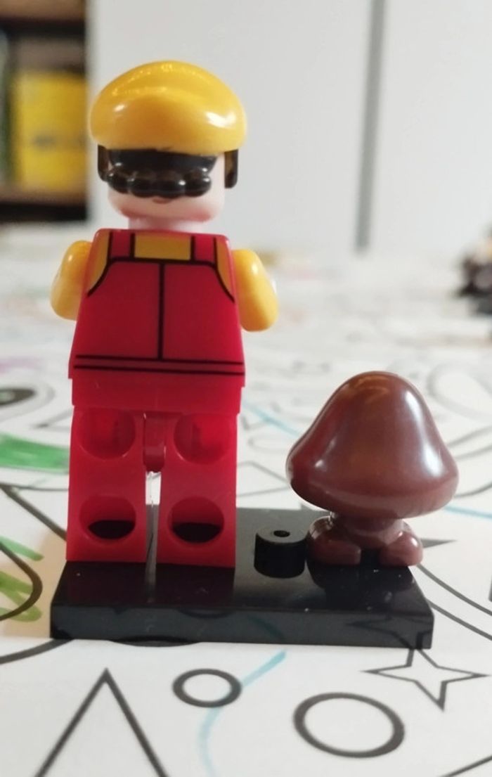 Personnage Lego neuf Mario jaune + goomba monde nintendo - photo numéro 2