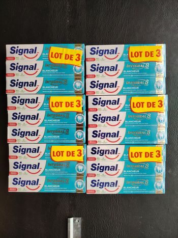 Lot de 18 dentifrices signal intégral 8 blancheur