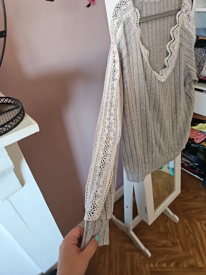 Pull gris dentelle blanc t44 curve - photo numéro 2