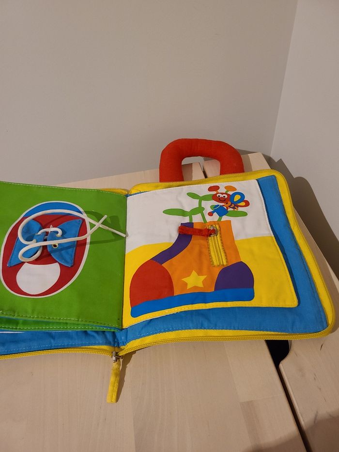 Livre tissu - photo numéro 2