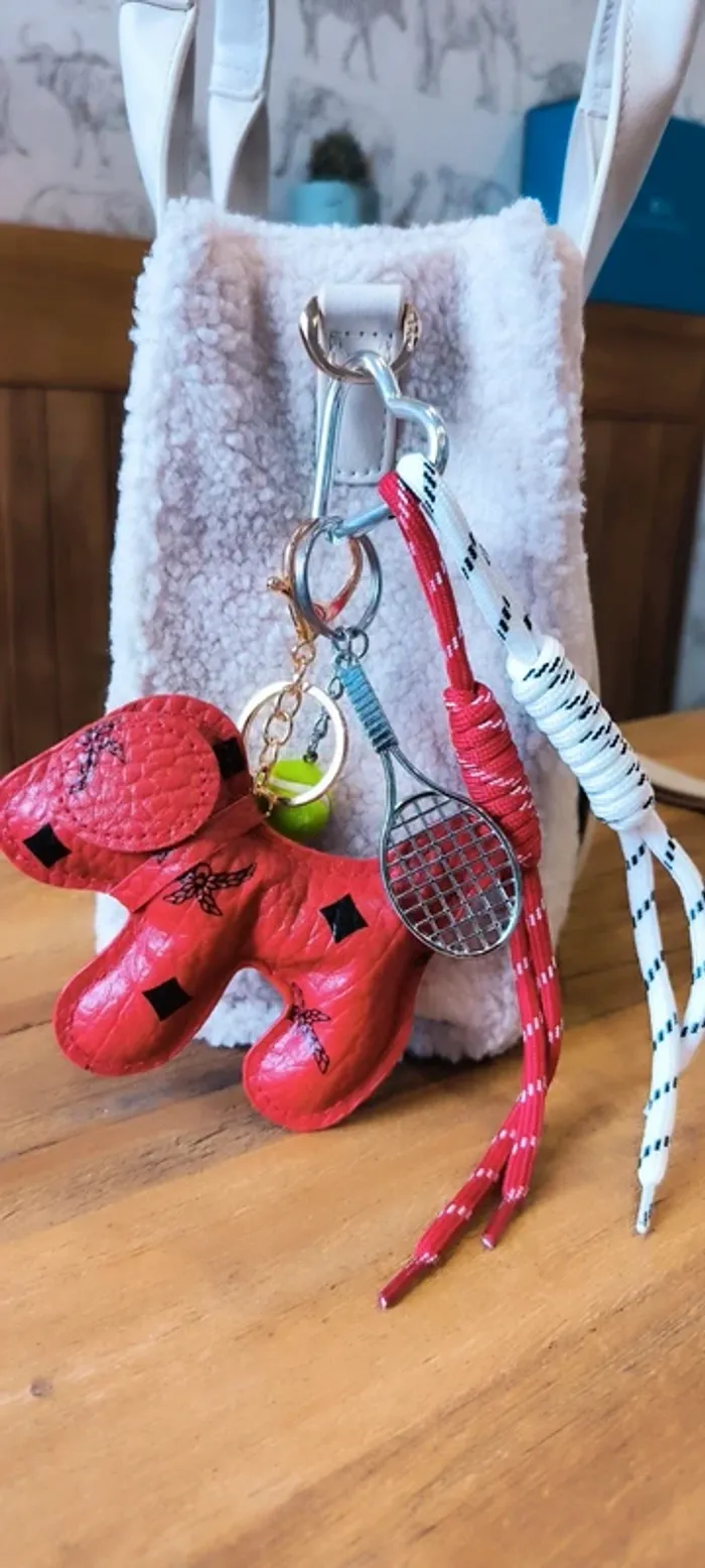 Bijou gri-gri de sac chien rouge tennis - photo numéro 2