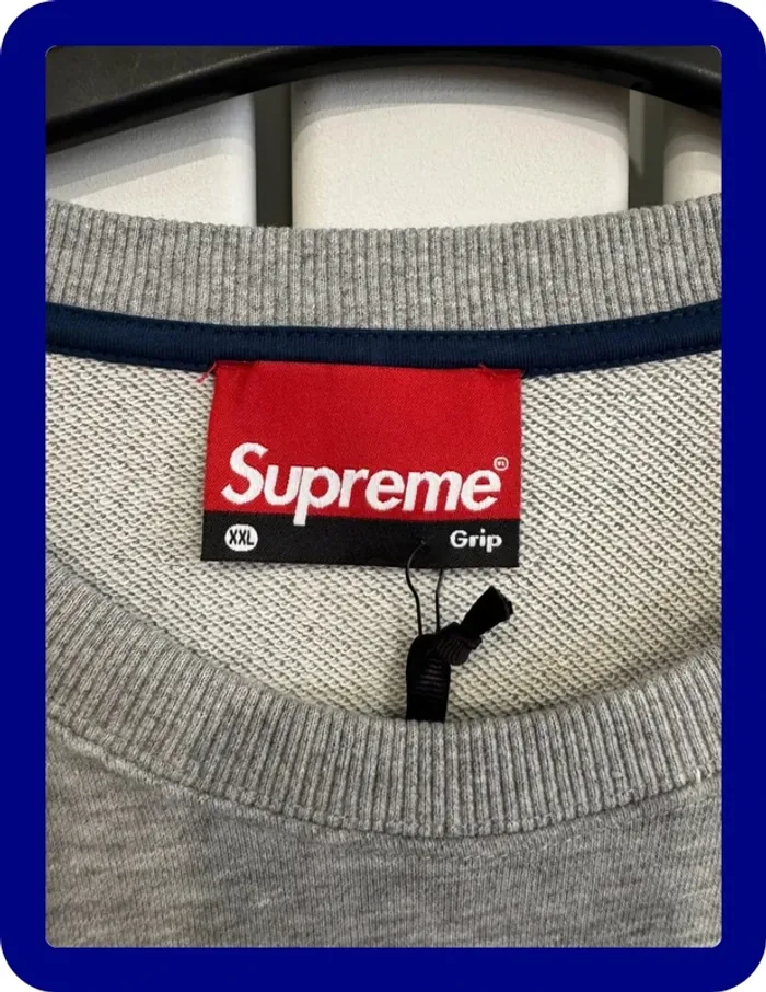 Pull / Sweat Supreme Taille XXL - photo numéro 3