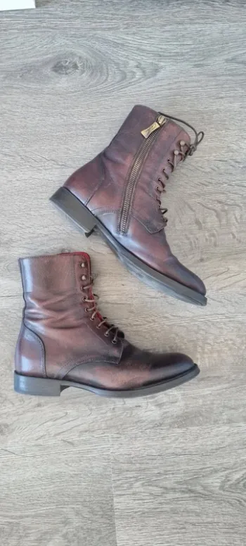 Bottines plates marron bordeaux corvari