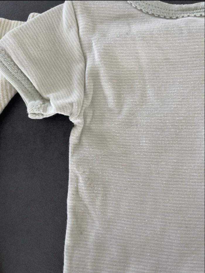 3 bodies petit bateau 6 mois - photo numéro 4