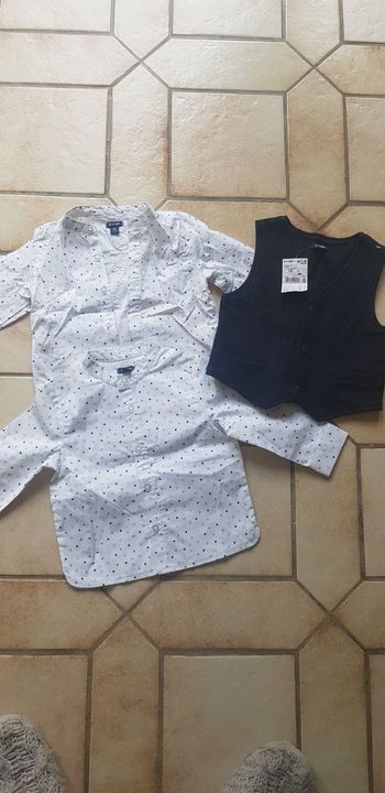 Chemise et cardigan