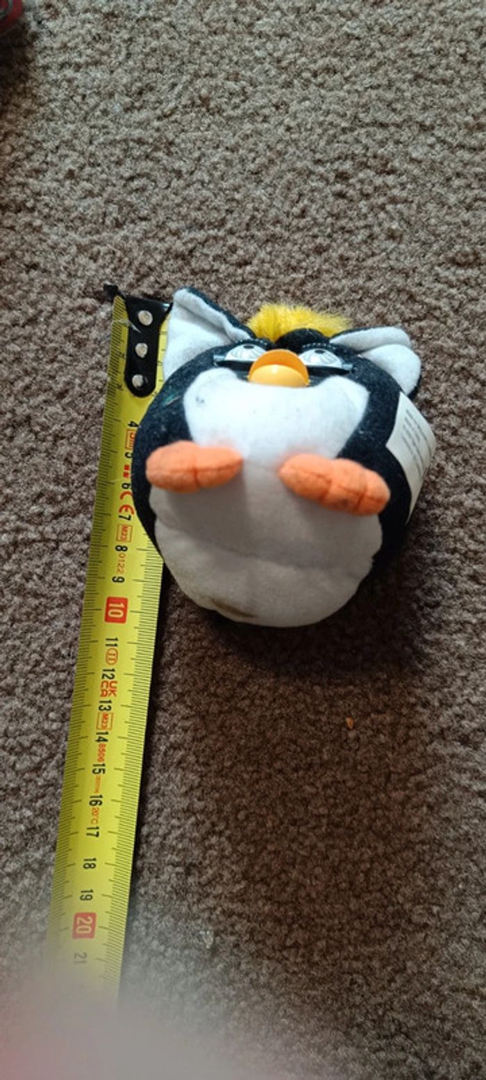 Peluche Furby pingouin - photo numéro 2