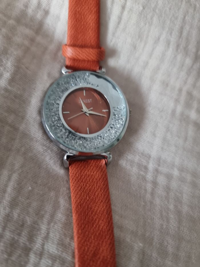 Montre femme - photo numéro 2