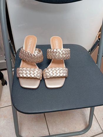 Sandales beige/dorée Donzella 38 portée 1 fois