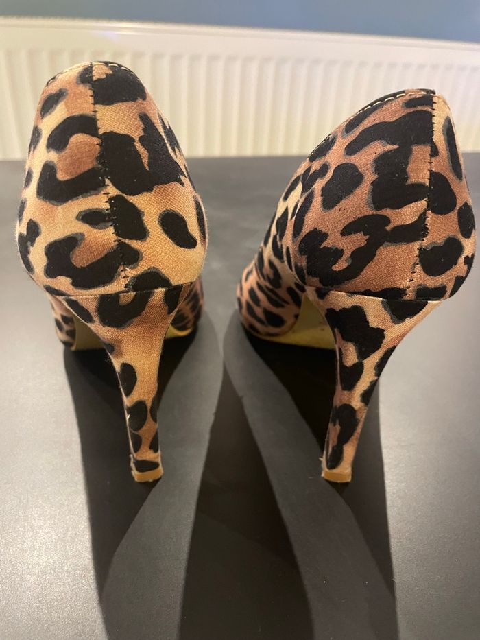 Escarpins léopard - photo numéro 2