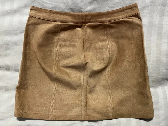 Jupe en daim beige Camaïeu – Élégance & Douceur - photo numéro 2