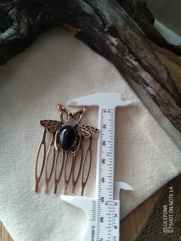 Barrette peigne abeille pierres d'obsidienne et labradorite - photo numéro 2