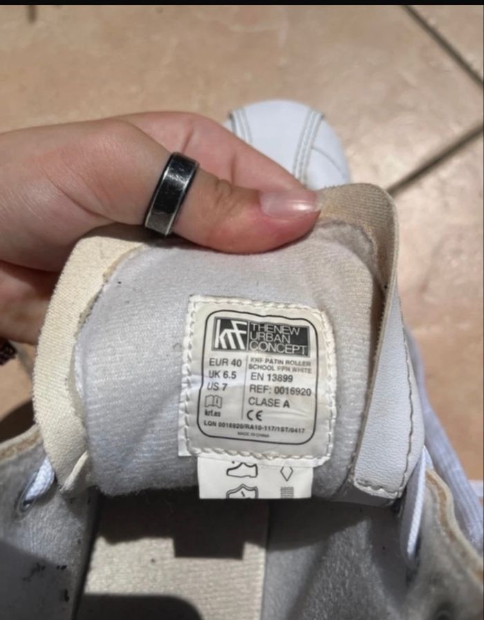 Patin à roulette blanc taille 40 de chez Amazon en bon état - photo numéro 9