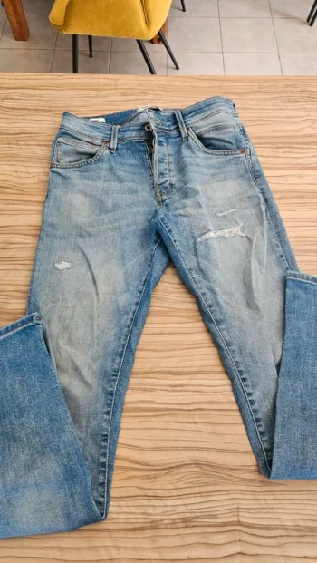 Jean's