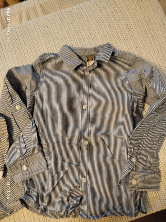 Lot d'un tee-shirt et une chemise ML 4 ans - photo numéro 3