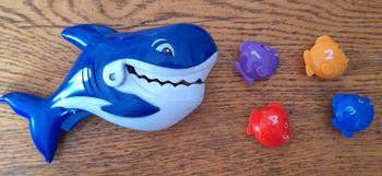 Requin et ses poissons 
