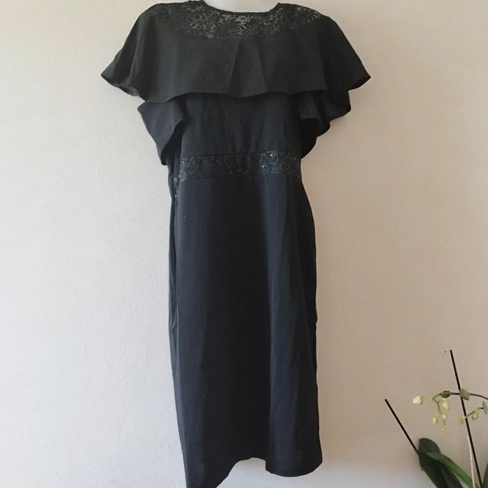 Robe noire et son bolero - photo numéro 2