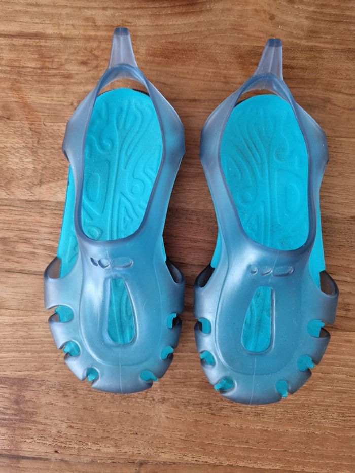 Chaussure aquatique taille 26