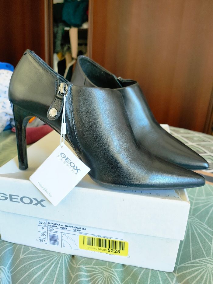 Escarpins Geox neufs femme