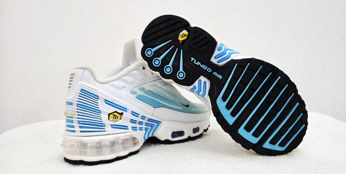 Nike Air Max Plus 3 (Tn Air), modèle iconique au look futuriste. - photo numéro 4