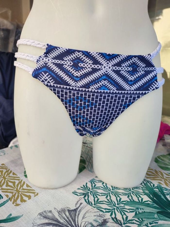 #kytieSfemme. Slip de bain taille S