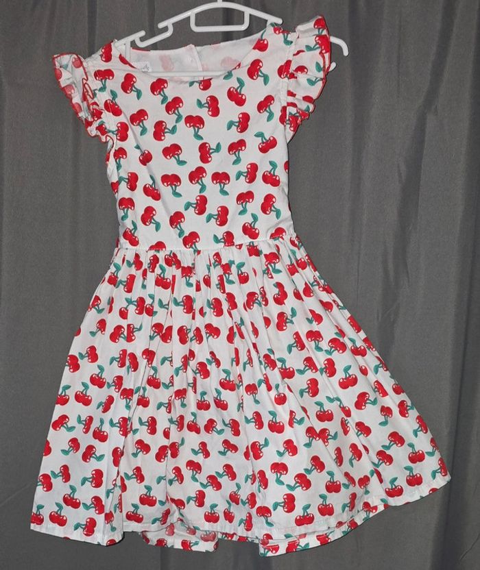 Robe de chez Retrochic boutique, modèle Adèle, en 5 ans