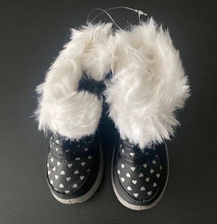 Bottes de neige fourrée taille 26