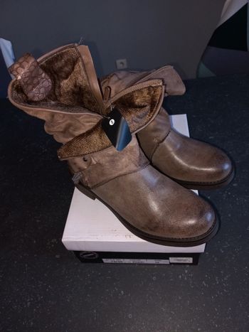 Bottes kaki/taupe p 39 neuves