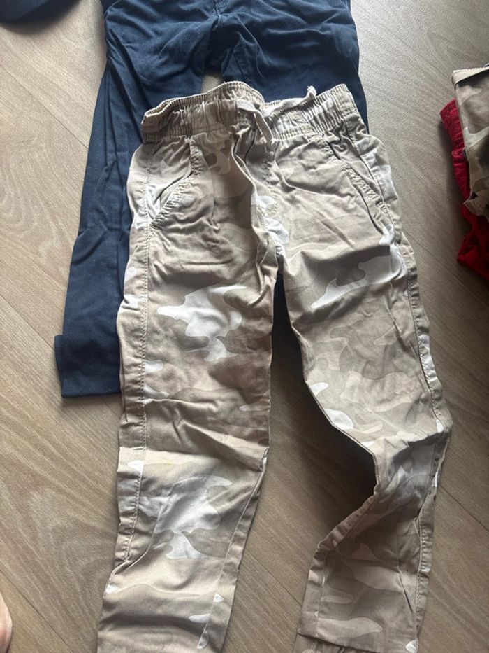Lot 12 articles shorts/pantalons 5 ans garçon - photo numéro 12