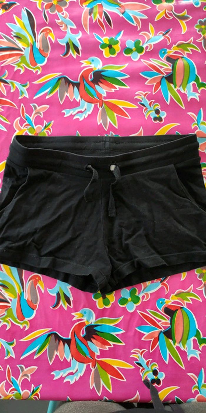 H&M short fille noir 11/ 12 ans