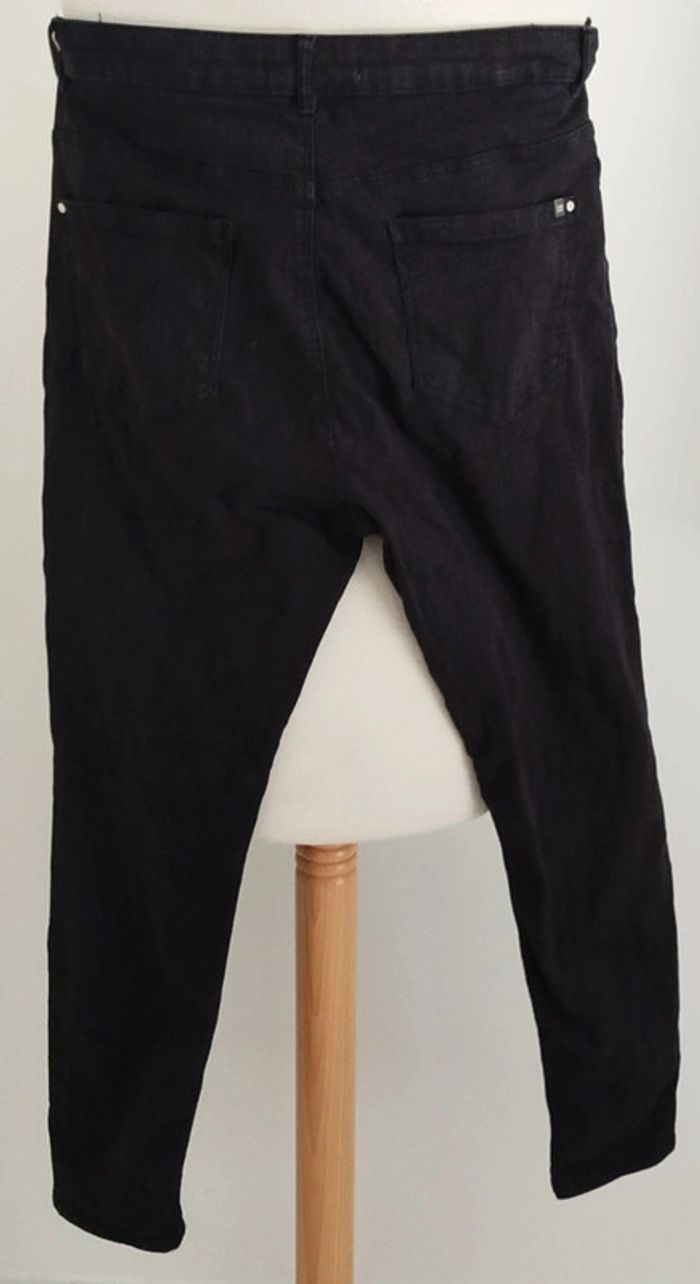 Jean noir Zara taille 44 - photo numéro 3