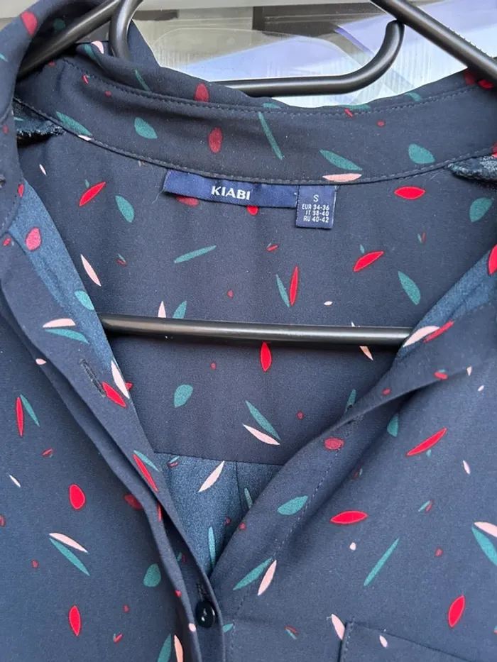 Chemisier bleu à motif - photo numéro 2