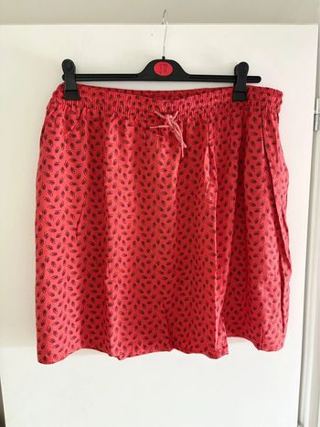Jupe rouge à motifs grande taille 50-52