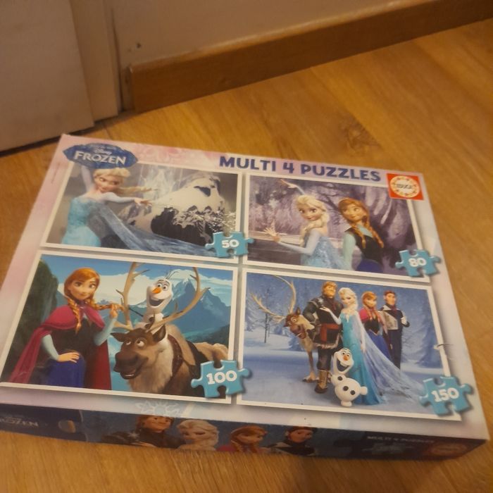 Lot de 4 puzzles reine des neiges