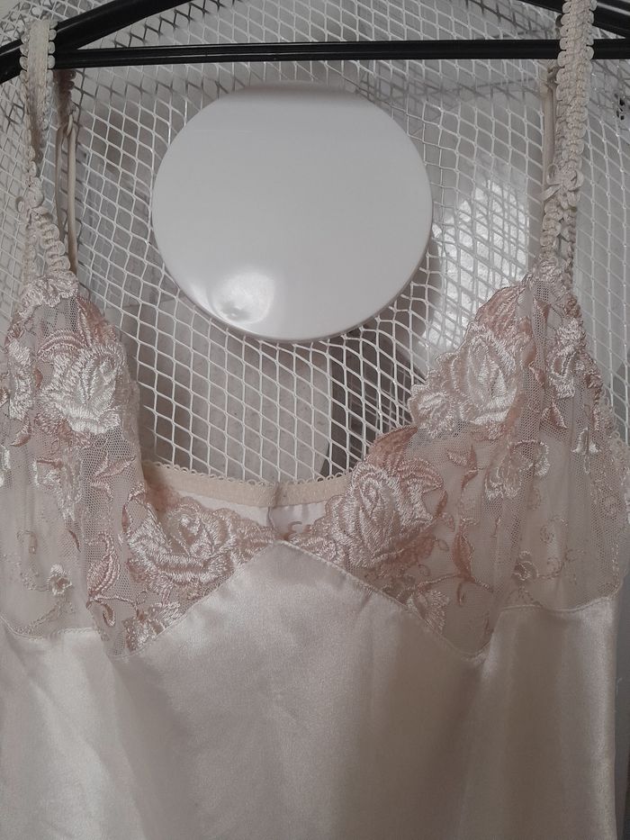 Nuisette femme de Marque ETAM.  Taille S - photo numéro 4
